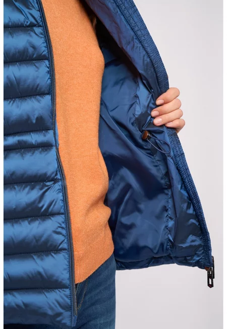 Едноцветен елек с качулка