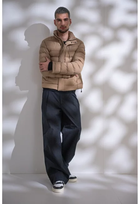 Късо зимно яке с пухена вата - Бежов