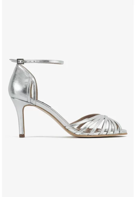 Кожени сандали с ефект металик - Сребрист
