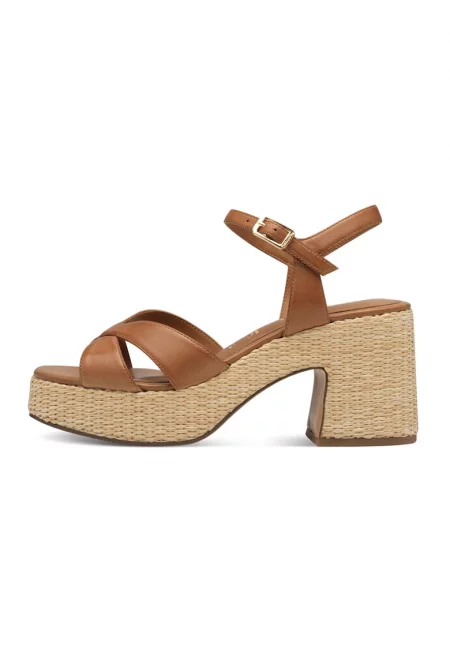 Кожени сандали с масивен ток - Карамел