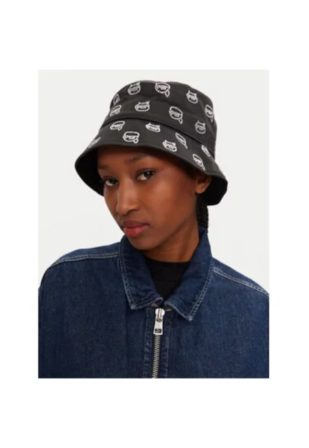 Шапка  черно/бяло