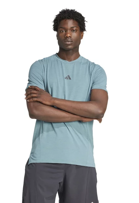 Спортна слим тениска