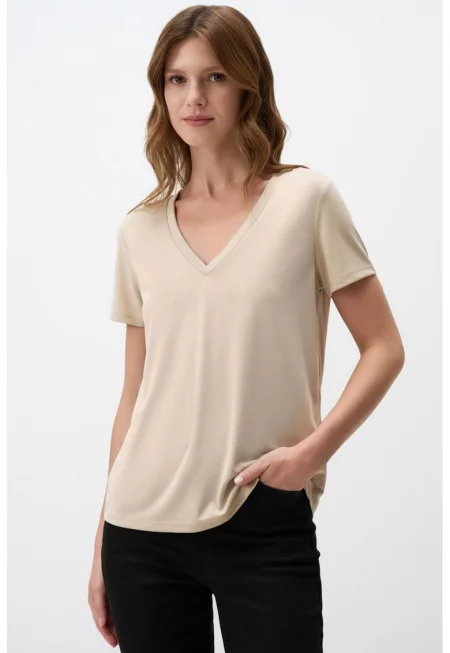 Тениска с модал с шпиц