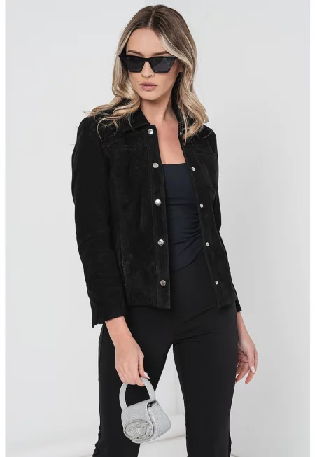 Велурено яке с яка