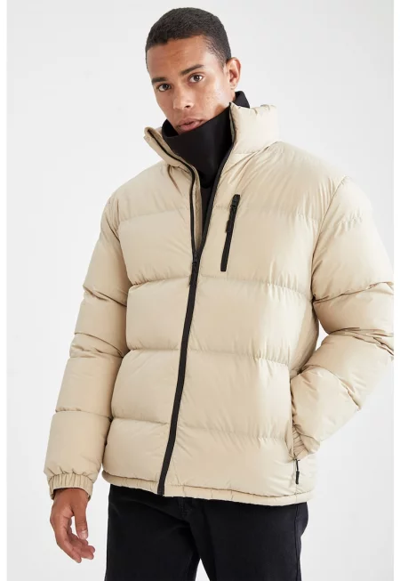 Зимно капитонирано яке