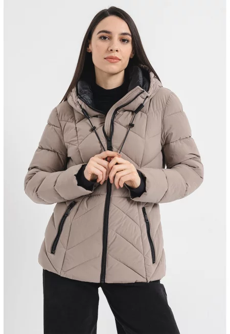 Зимно яке с качулка и джобове с цип