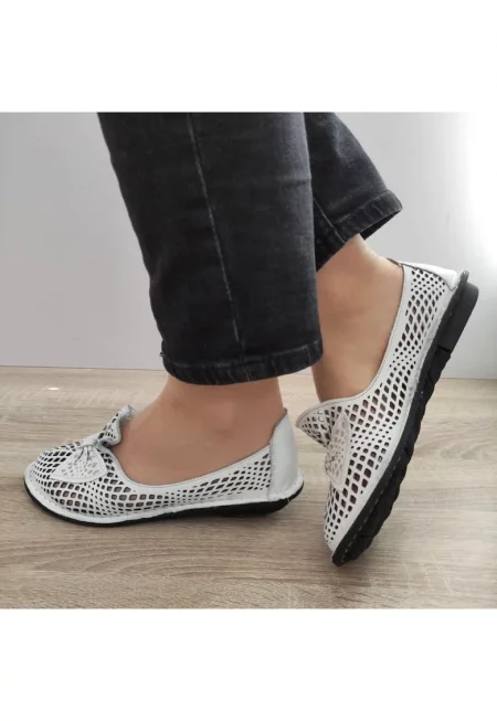 Дамски обувки  6670-02 - перфорирани - Бели - Бял