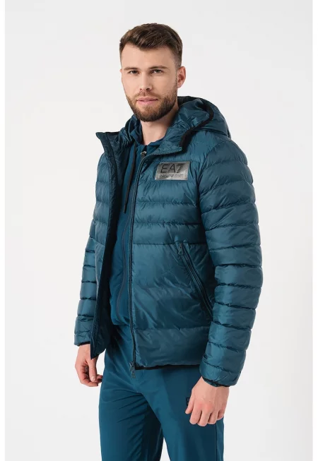 Капитонирано зимно яке с пухена вата и качулка