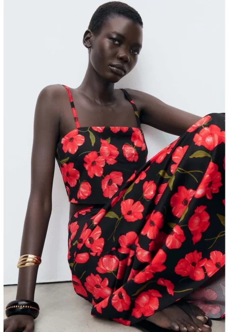 Къс флорален топ