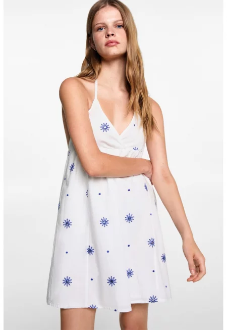 Къса памучна рокля с флорална бродерия