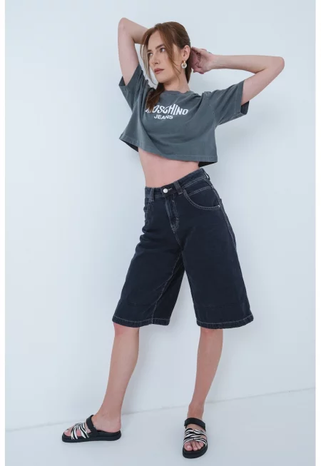 Къса тениска с лого