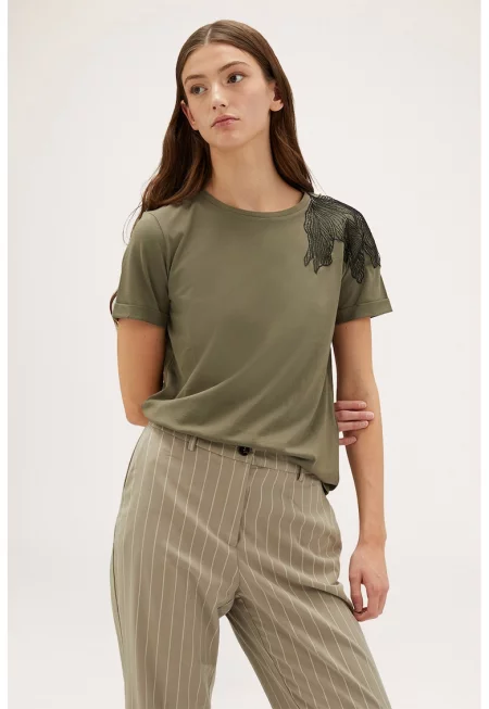 Памучна тениска с дантела