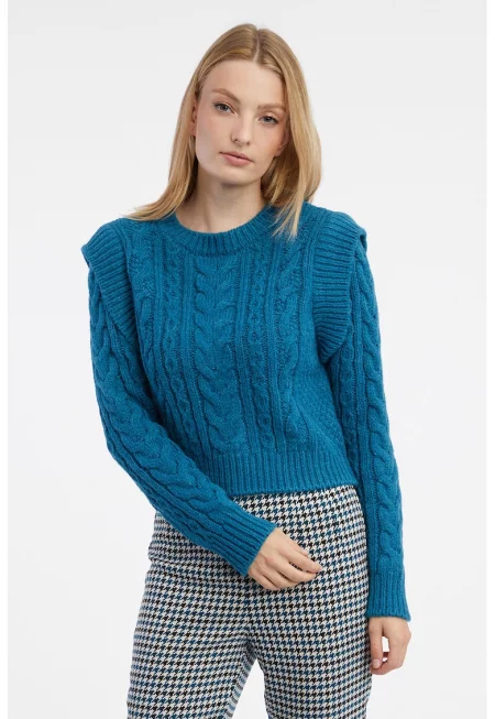 Плетен пуловер с овално деколте