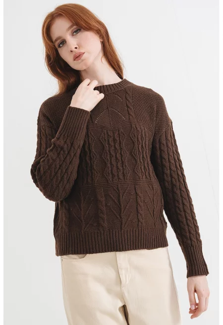 Плетен пуловер с вълна