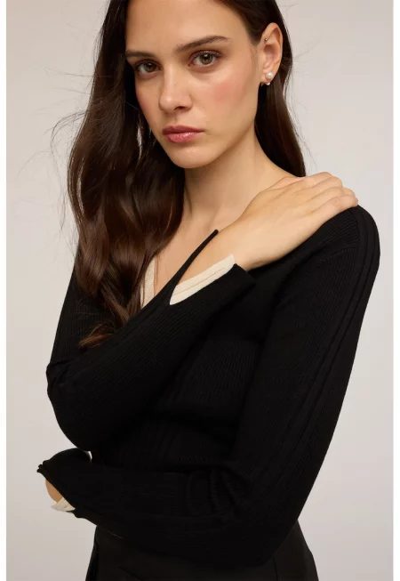 Пуловер с шпиц