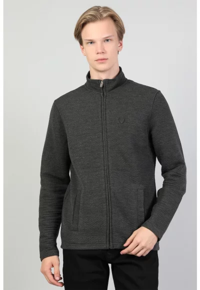 Релефно яке