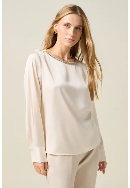 Сатинирана блуза с деколте тип лодка - Светло бежово