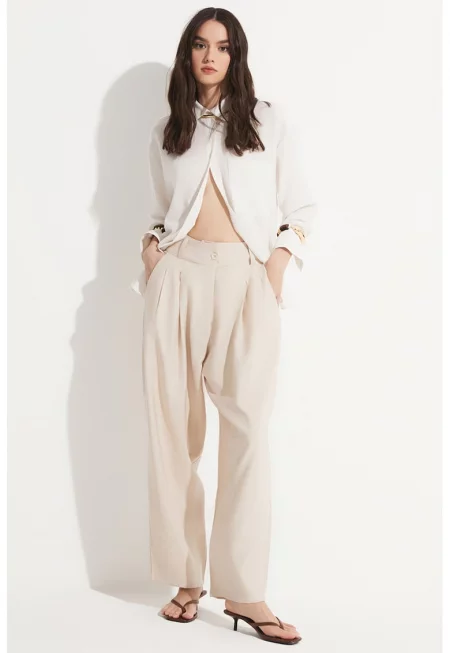 Скъсен панталон с висока талия - Крем