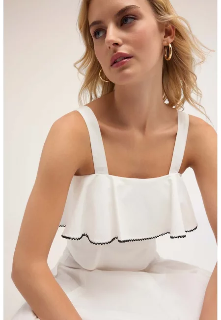 Топ с набирания - Бял