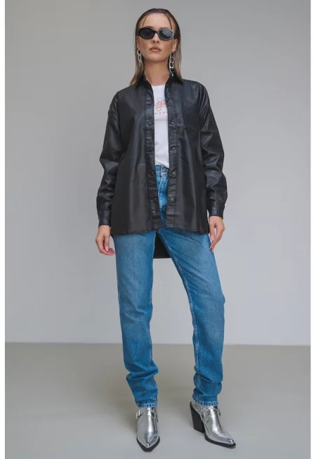 Уголемена риза от еко кожа - Черен