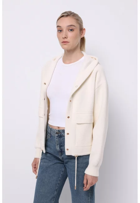 Яке с качулка и капси