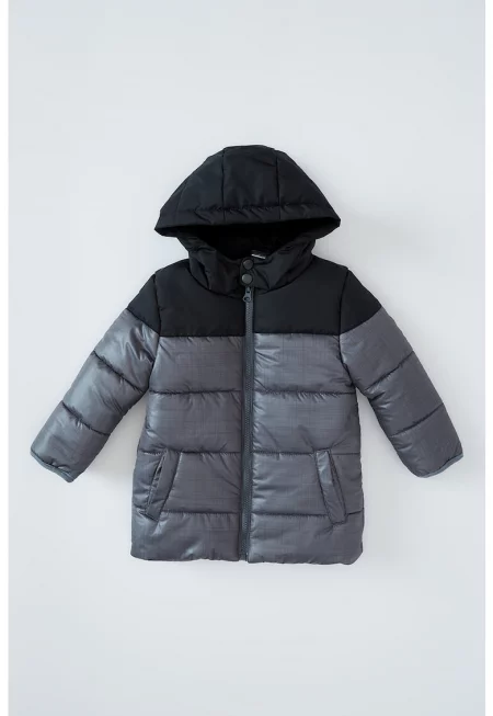 Зимно яке с вата и качулка