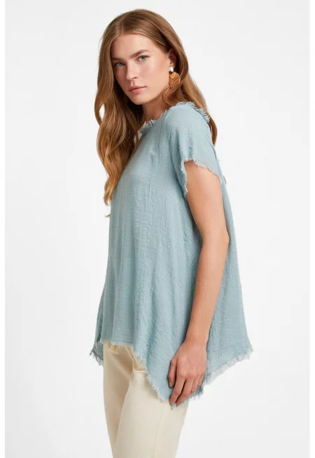 Блуза с къси ръкави и набран подгъв