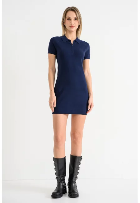 Къса рокля с яка и къс цип