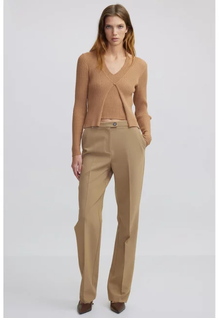 Пуловер с дизайн 2 в 1 - Светлокафяв