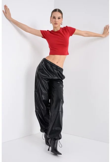 Широк панталон Huteni от еко кожа с ниско дъно