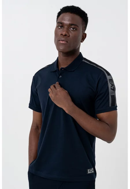 Тениска с яка и лого