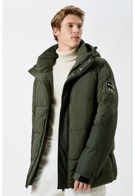 Капитонирано зимно яке с качулка