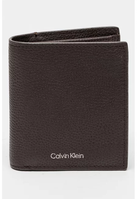 Кожен портфейл с лого