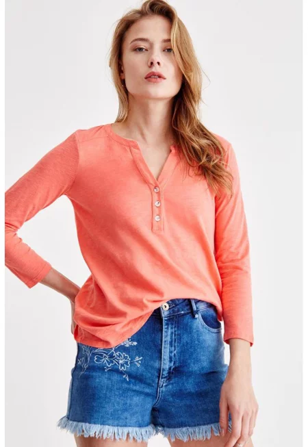 Памучна блуза с копчета