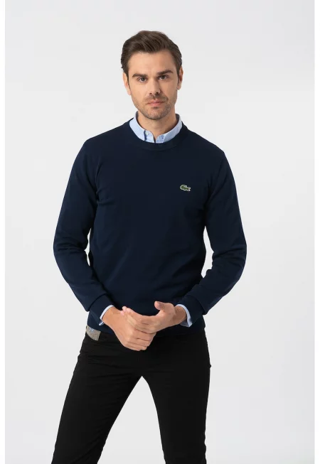 Пуловер от органичен памук с овално деколте