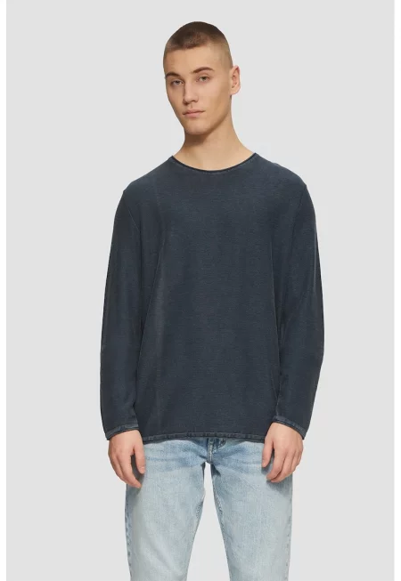 Пуловер със стандартна кройка