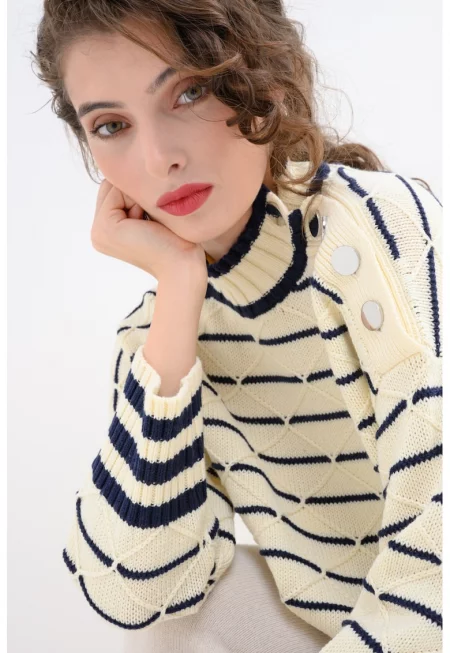 Раиран пуловер с вълна