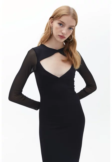 Рокля с полупрозрачни ръкави - Черен