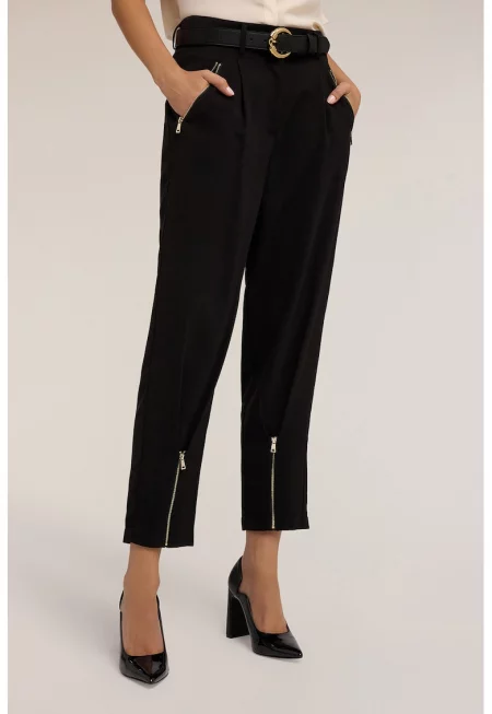 Скъсен панталон с цепки встрани - Черен