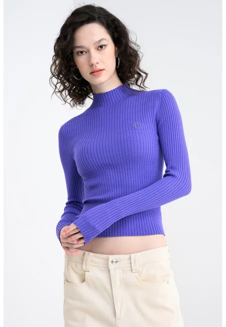 Слим пуловер Sarmie с ниска яка - Аметист
