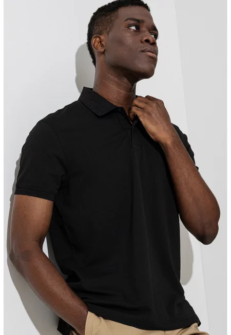 Стандартна тениска с яка - Черен