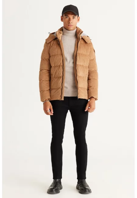 Зимно капитонирано яке с качулка - Бежов