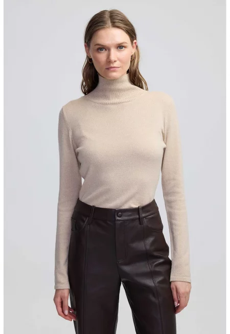 Бляскаво поло - Бежов