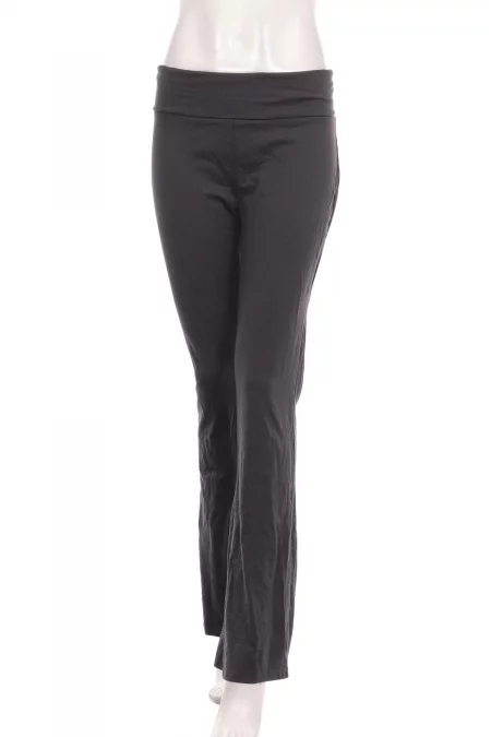 Дрехи Спортно долнище GINA TRICOT
