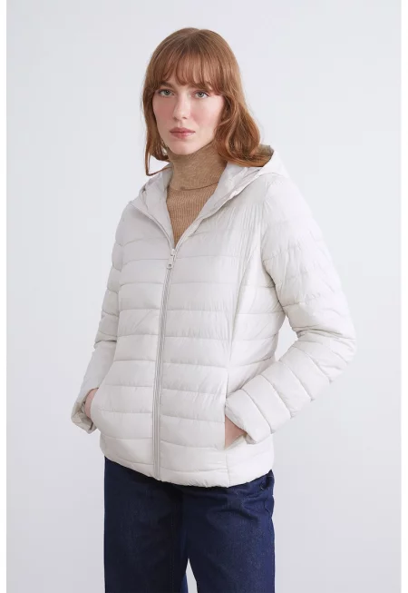 Капитонирано зимно яке с качулка