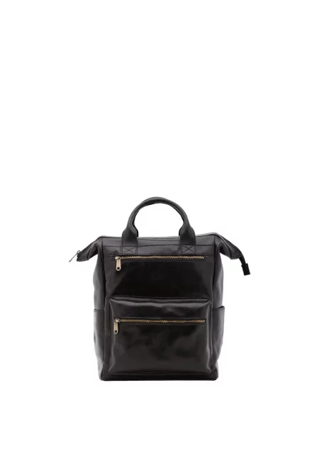 Кожена раница с преден джоб