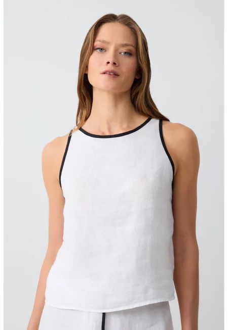 Ленен топ с контрасти - Бял