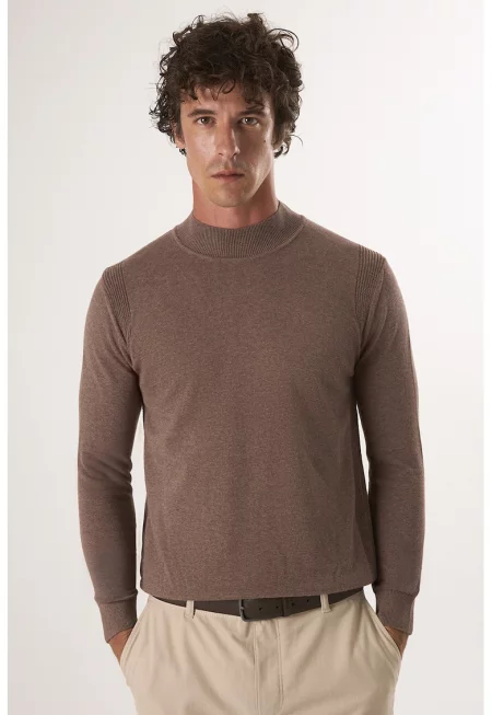 Памучен слим пуловер