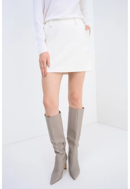 Права пола с джобове встрани - Слонова кост