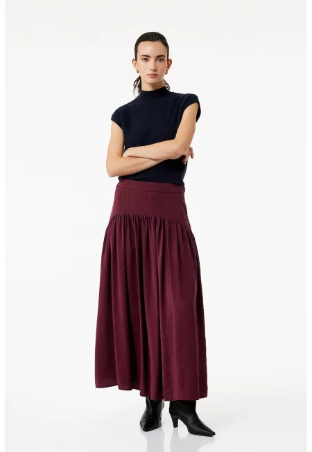 Разкроена миди пола с модал